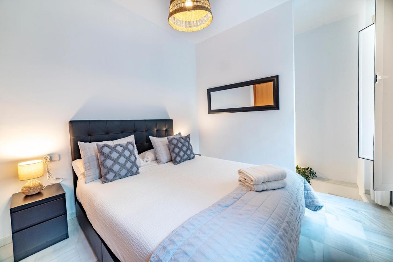 Appartement Alohamundi Velarde II à Séville Extérieur photo