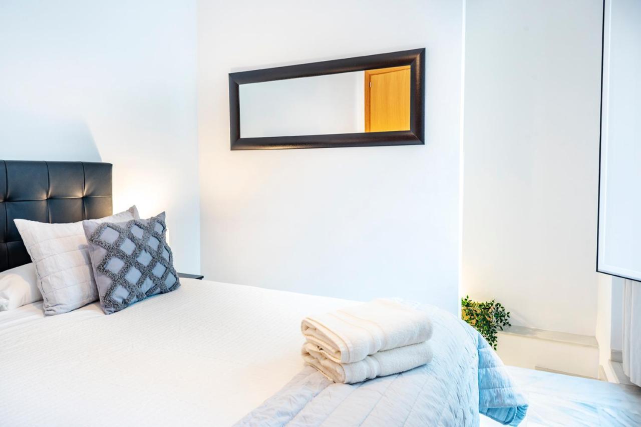 Appartement Alohamundi Velarde II à Séville Extérieur photo