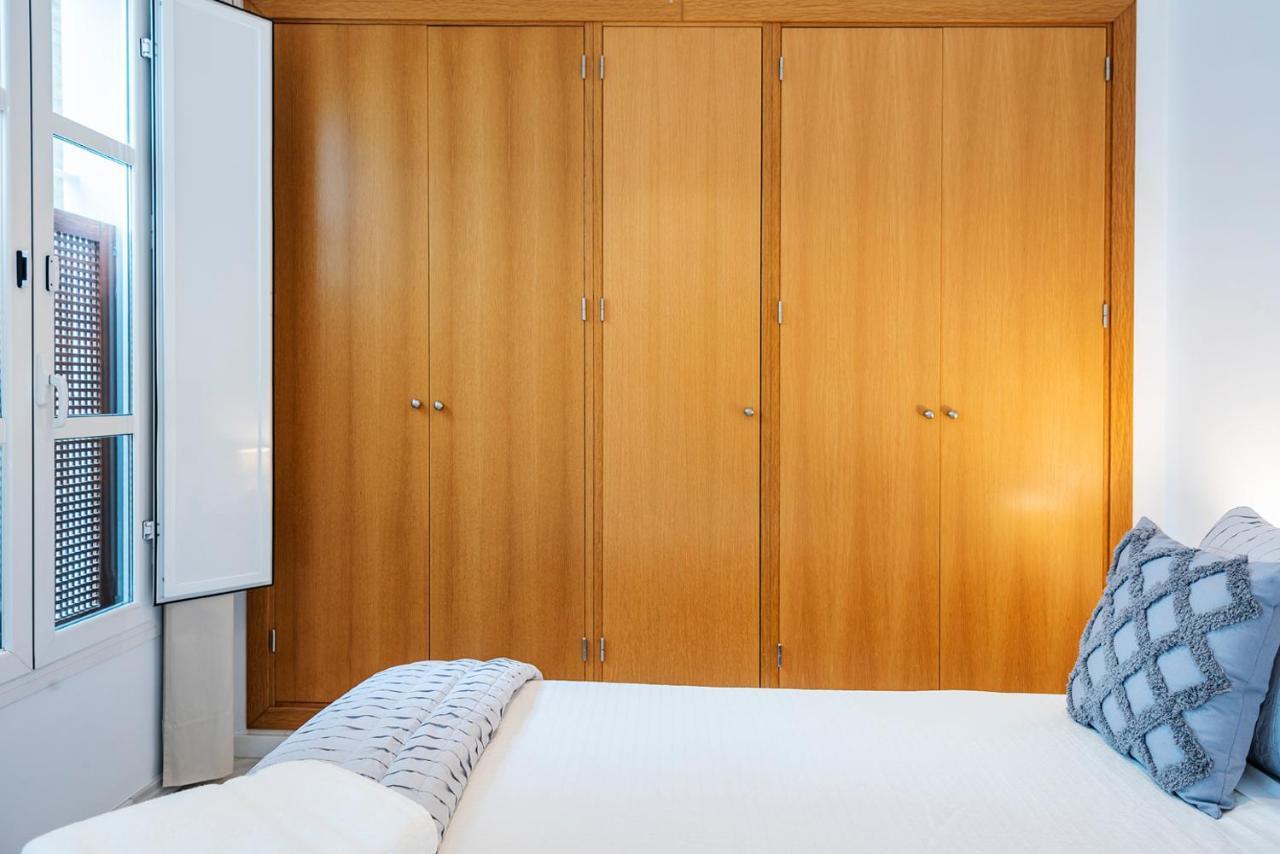 Appartement Alohamundi Velarde II à Séville Extérieur photo